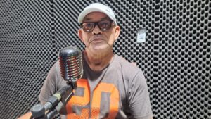Arinaldo em entrevista na FM