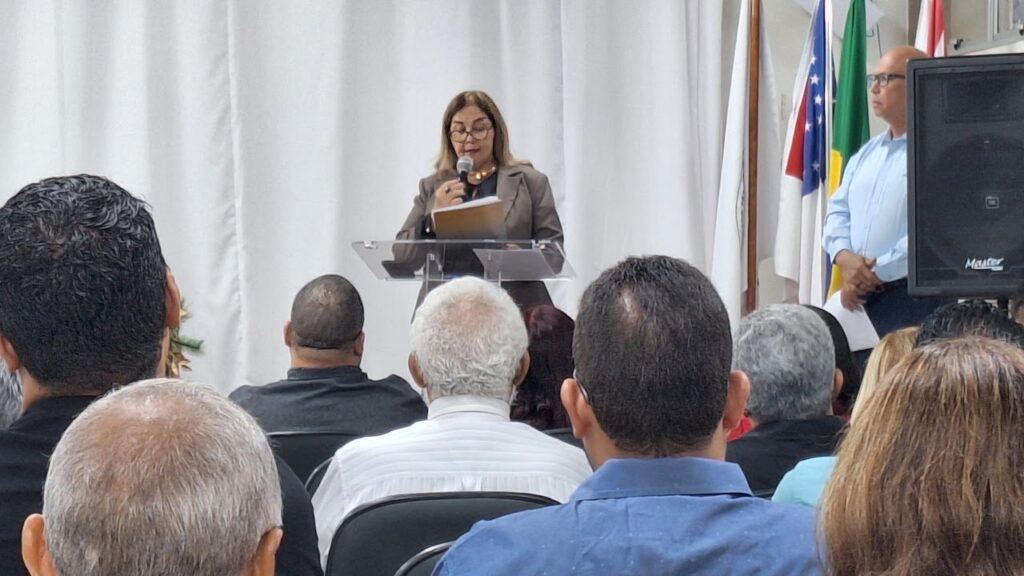 Lançamento da biografia de Raimundo neves