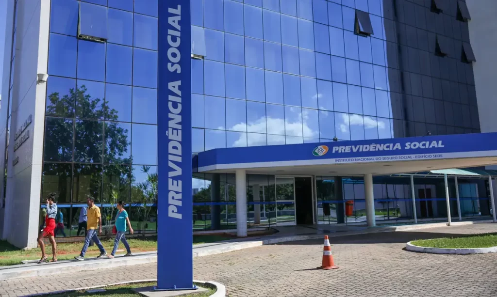 Previdência prorroga prazo