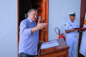 Átila revitaliza escola aquaviária