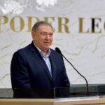 CÂMARA DE NOVA OLINDA DO NORTE CONCEDE TÍTULO DE CIDADÃO AO DEPUTADO ÁTILA LINS