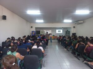Oficina na UFAM