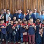 ALUNOS DA ESCOLA ESTADUAL DOM BOSCO CONHECEM PATRIMÔNIO HISTÓRICO E FUNCIONAMENTO DA CÂMARA MUNICIPAL DE HUMAITÁ