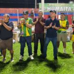 HUMAITÁ INVESTE NO ESPORTE E ENTREGA EQUIPAMENTOS PARA EQUIPES DO CAMPEONATO MUNICIPAL DE FUTEBOL