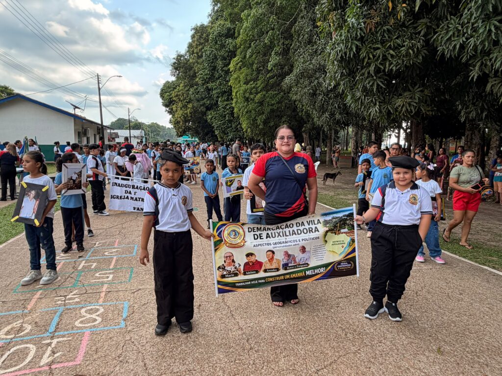 dESFILE DE SETE DE SETMBRO EM AUXILIADORA