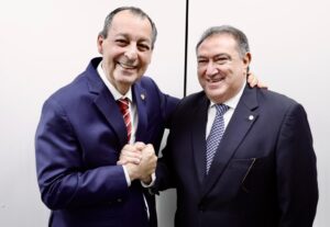 Átila confirma apoio a Omar