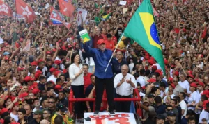Lula é reeleito